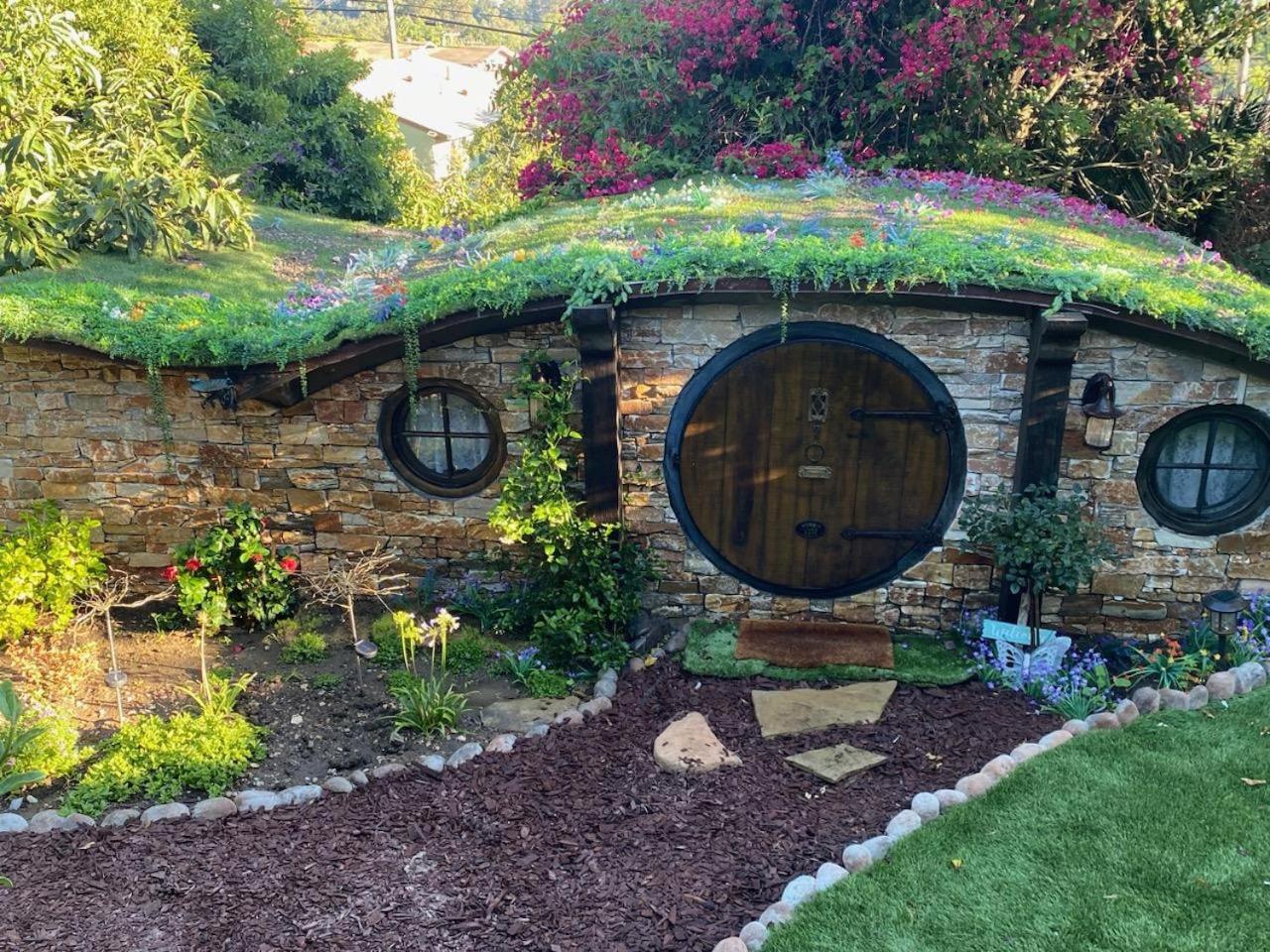 Hotel Hobbit Haven Mission Canyon Exterior foto